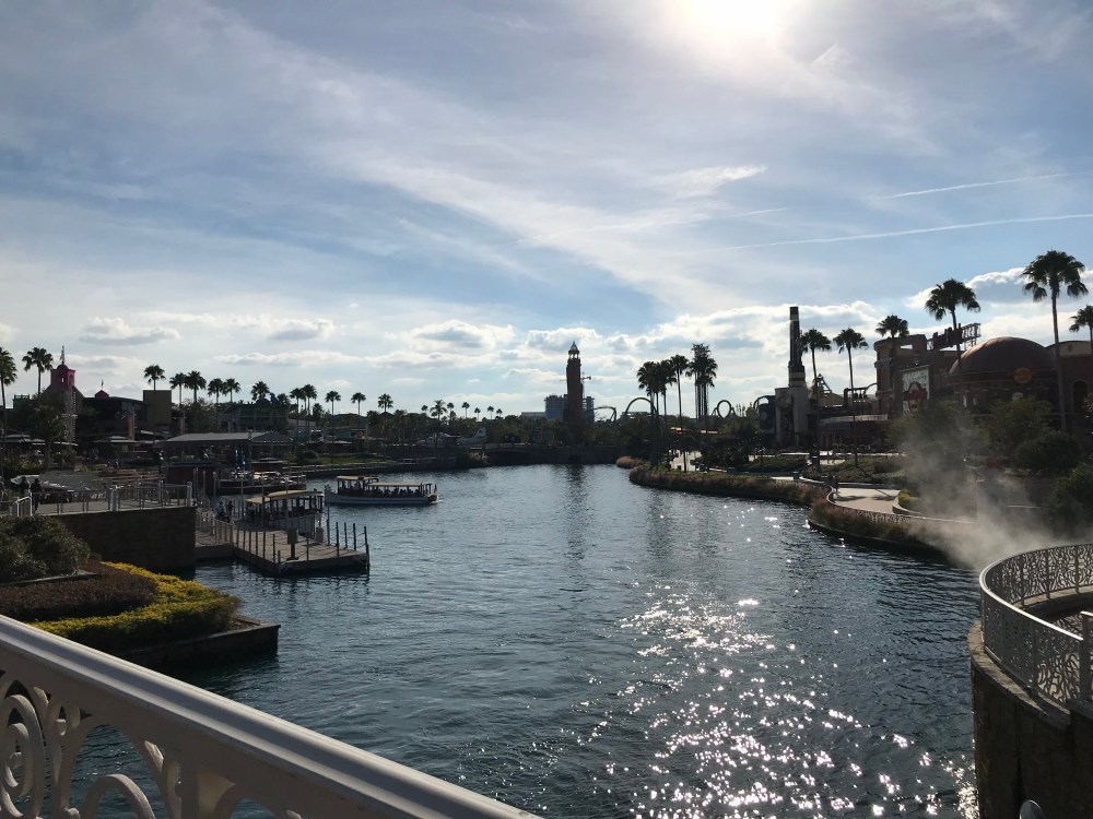 44940CCA-57FF-4EF0-99F7-8C2188E1A6A2